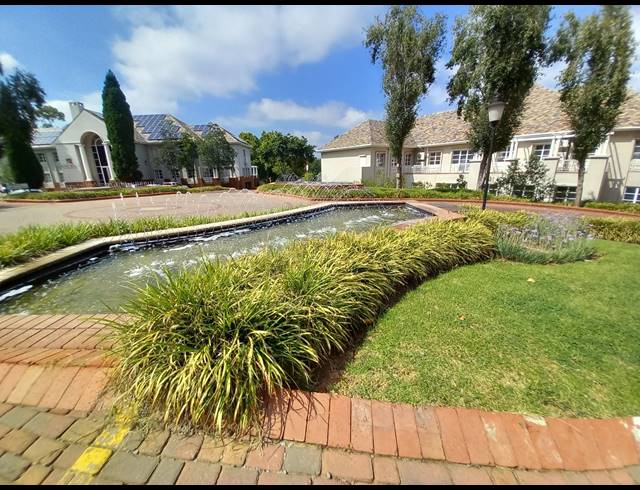 712M² OFFICE TO LET IN BRYANSTON